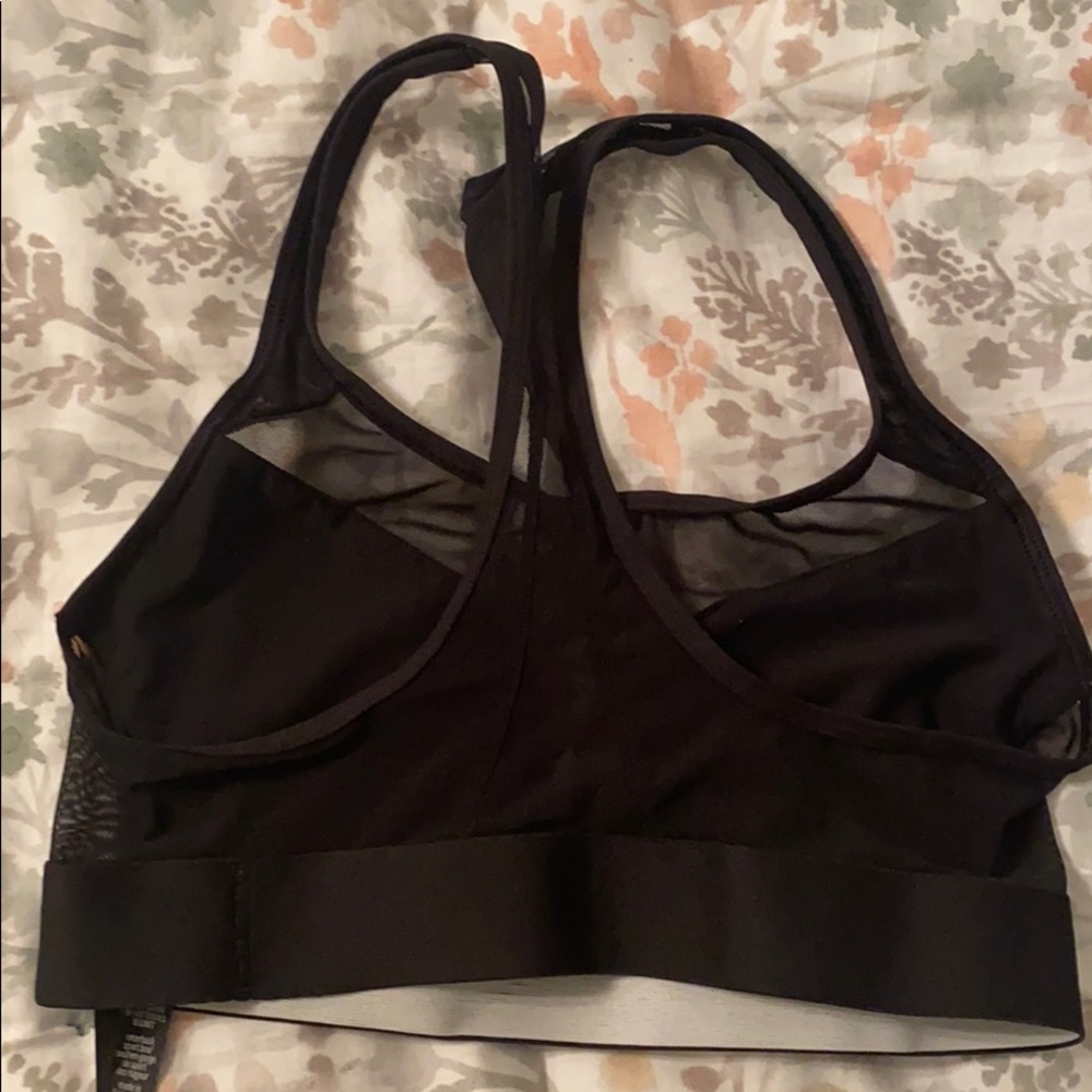 Mesh Sports Bras - Picture 5 of 5